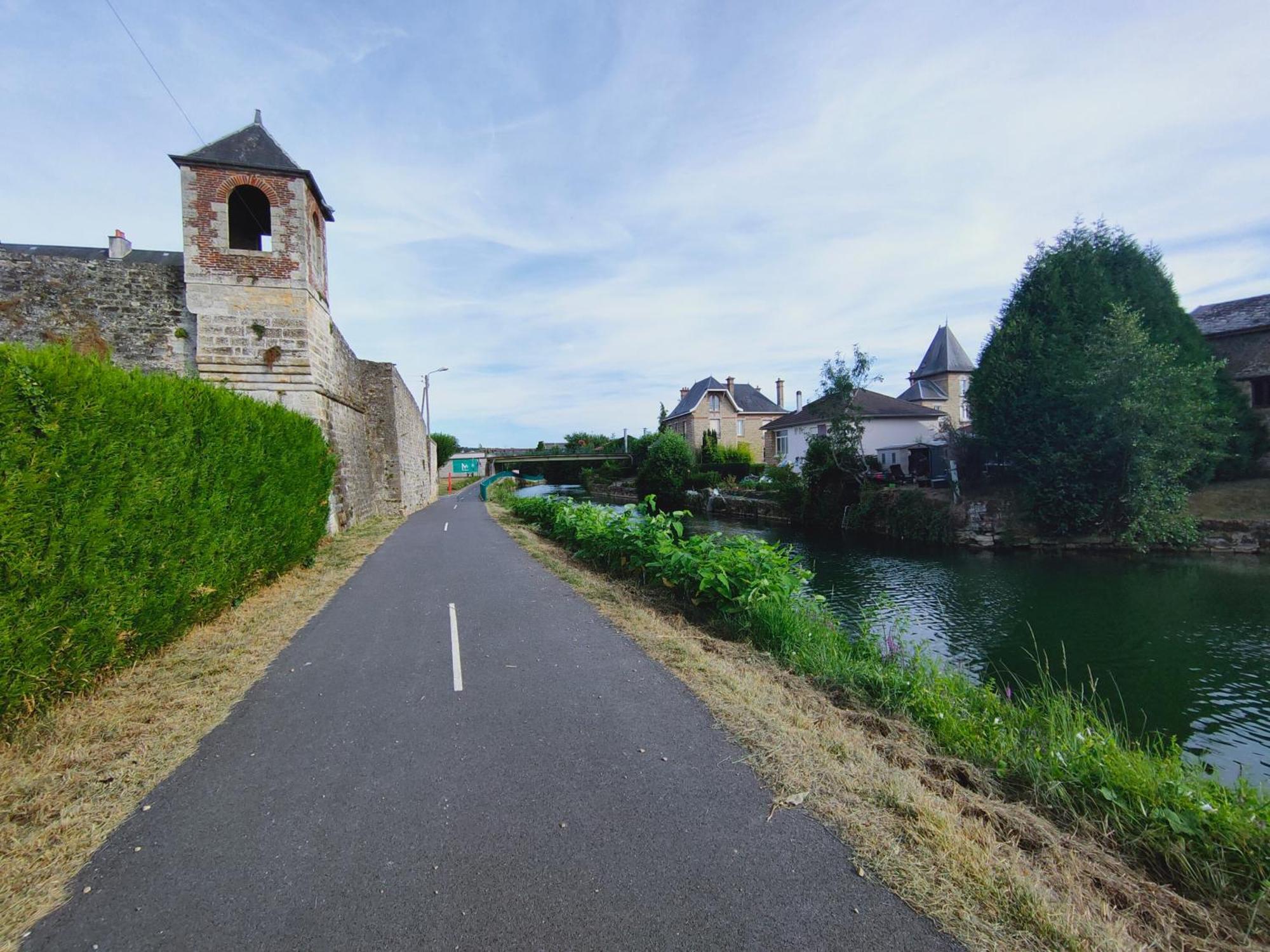 Gite Le Rempart - 3 Etoiles - 6 Personnes - Mouzon  외부 사진